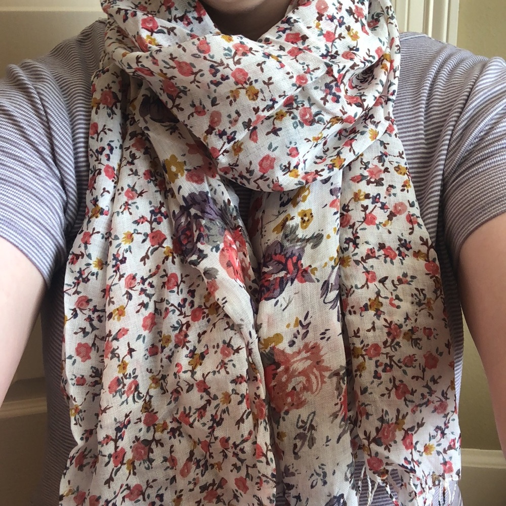 🧣💐Floral scarf 💐🧣